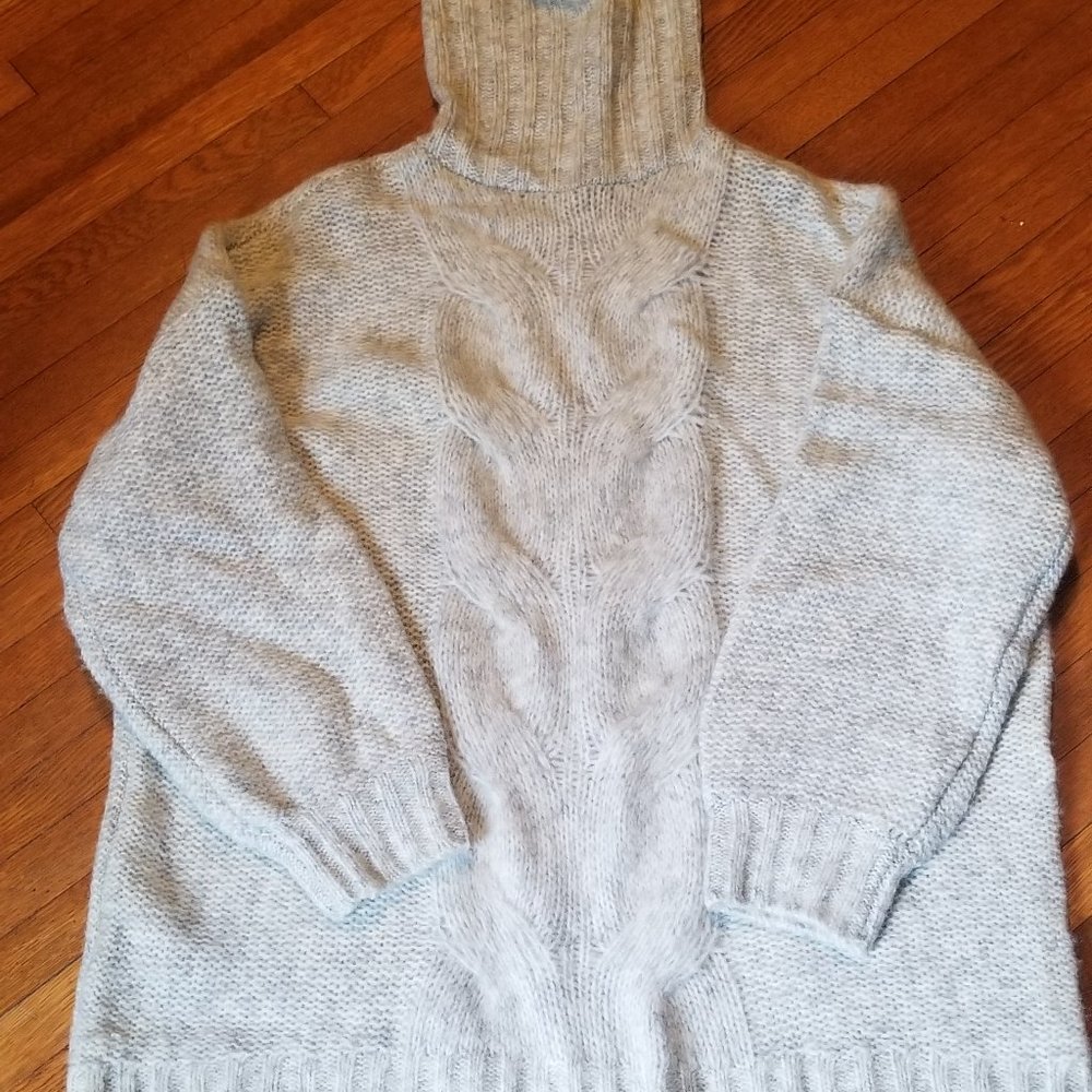 oversized cable turtleneck
